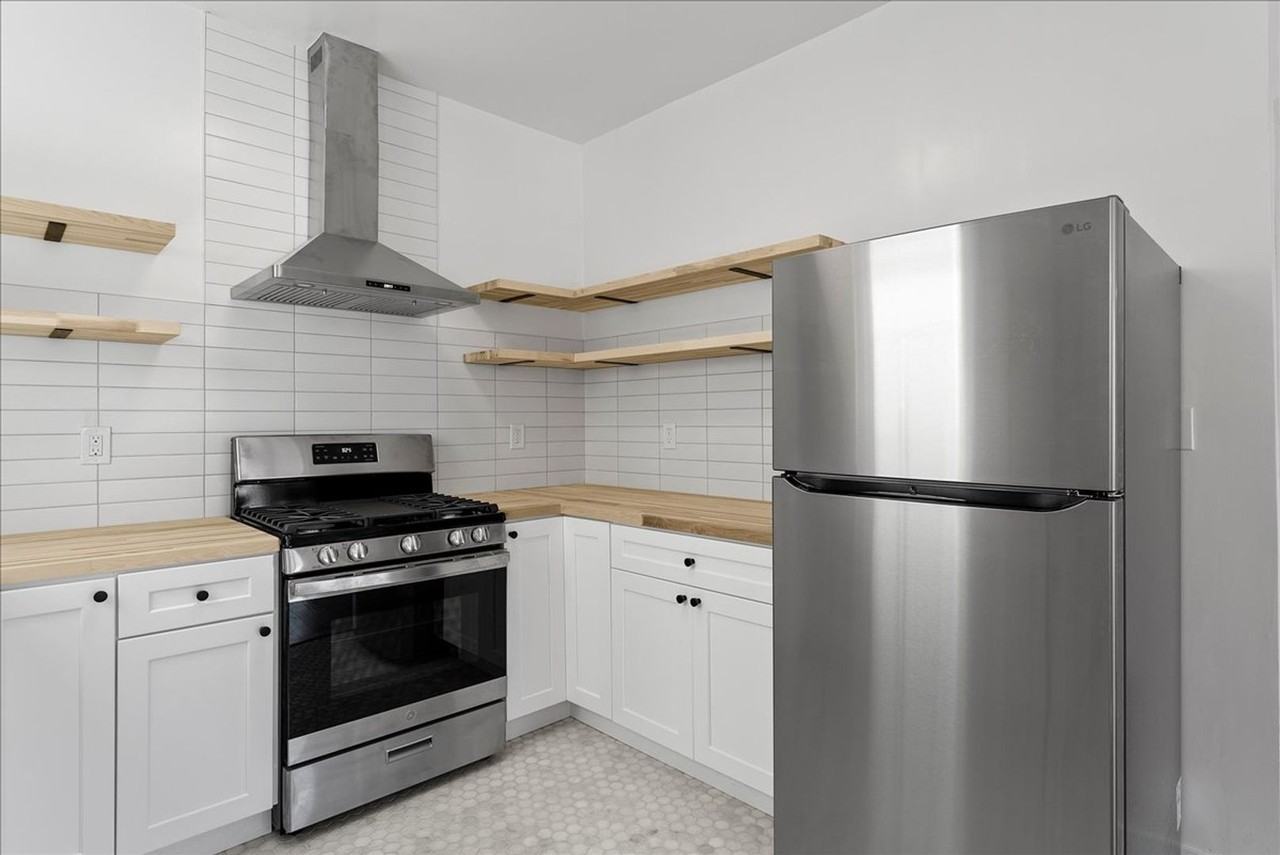 3056 E Broadway - Photo 3 of 21