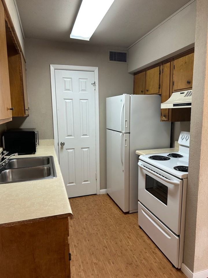 Economical 1 Bd / 1 Ba at Spring Tree Near Baylor! - Photo 7 of 21