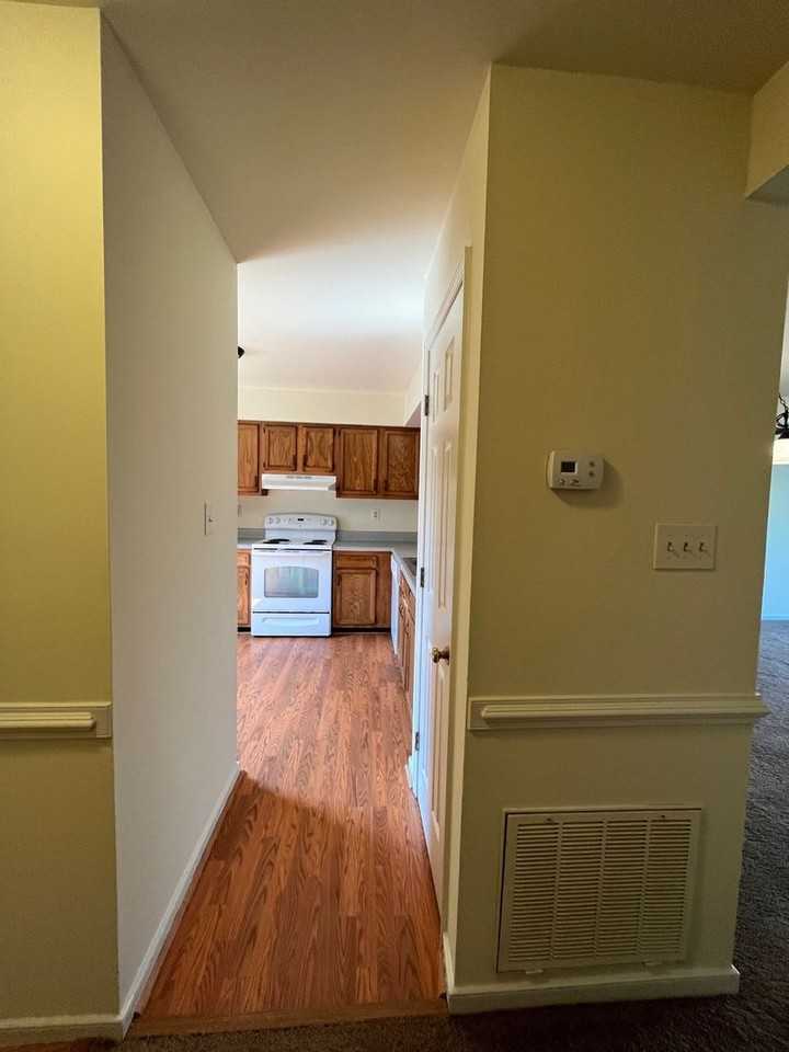 8704 Hermitage Trace Cir - Photo 2 of 21