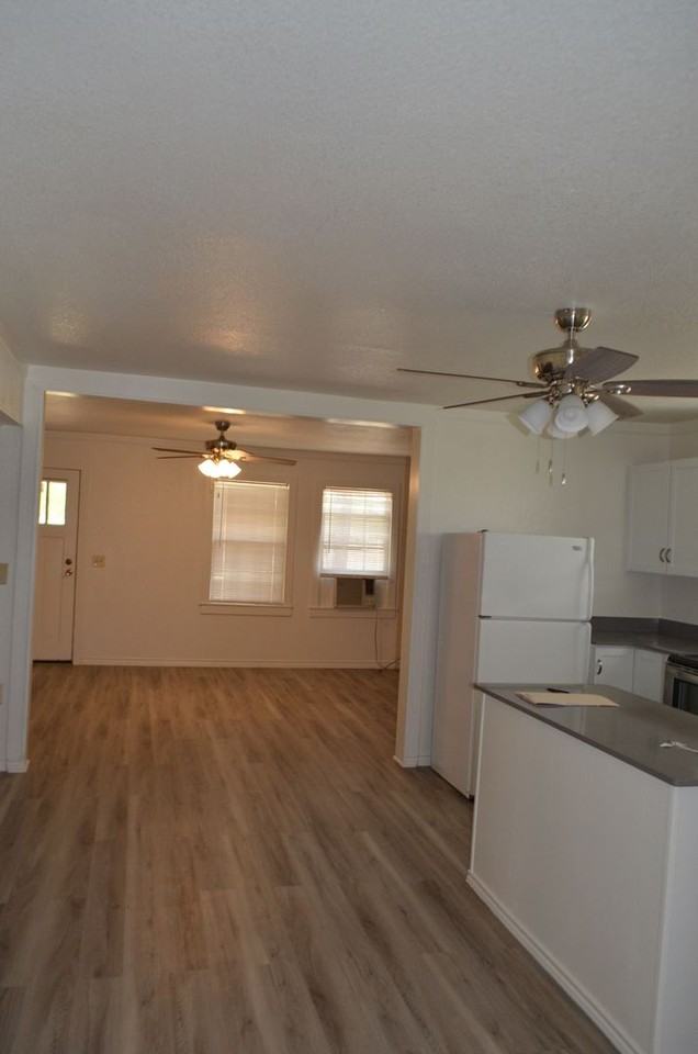 7601 Fm 1690 - Photo 7 of 19
