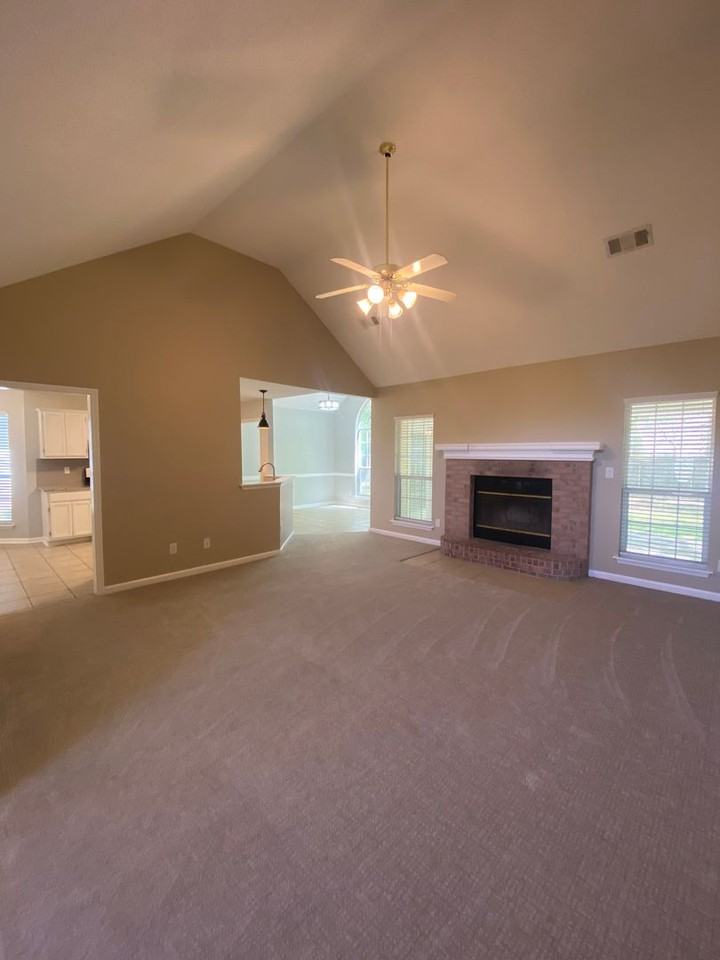 1112 Panola Cir - Photo 4 of 23