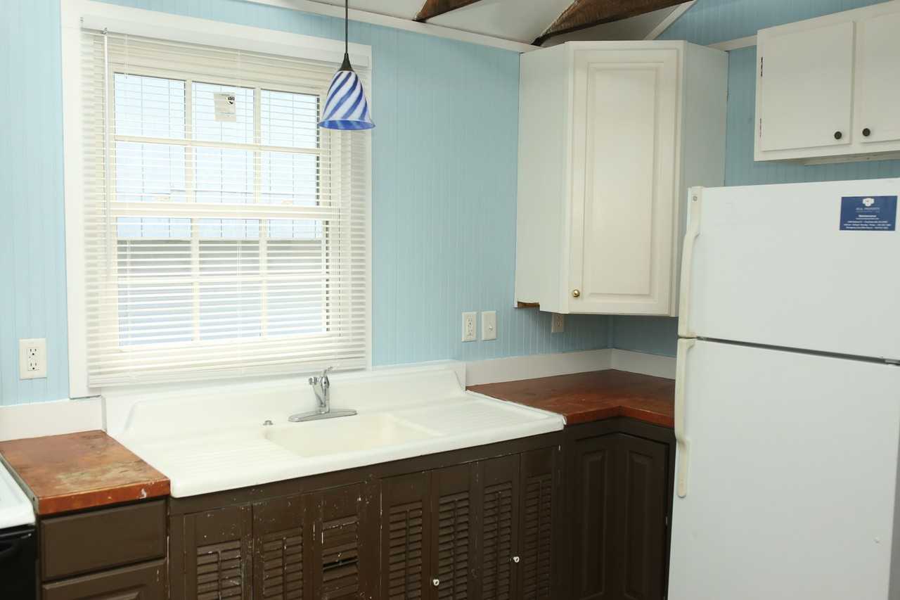 346 10 1/2 St Nw - Photo 2 of 46