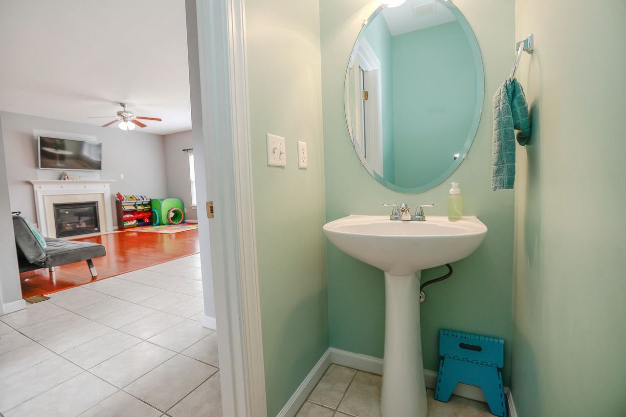 2200 Elijah St - Photo 2 of 48