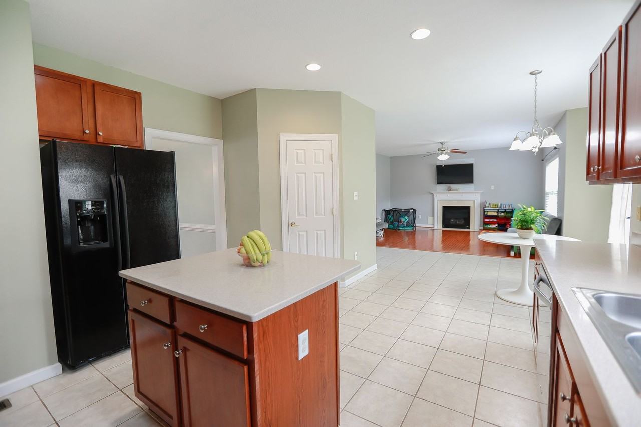 2200 Elijah St - Photo 4 of 48