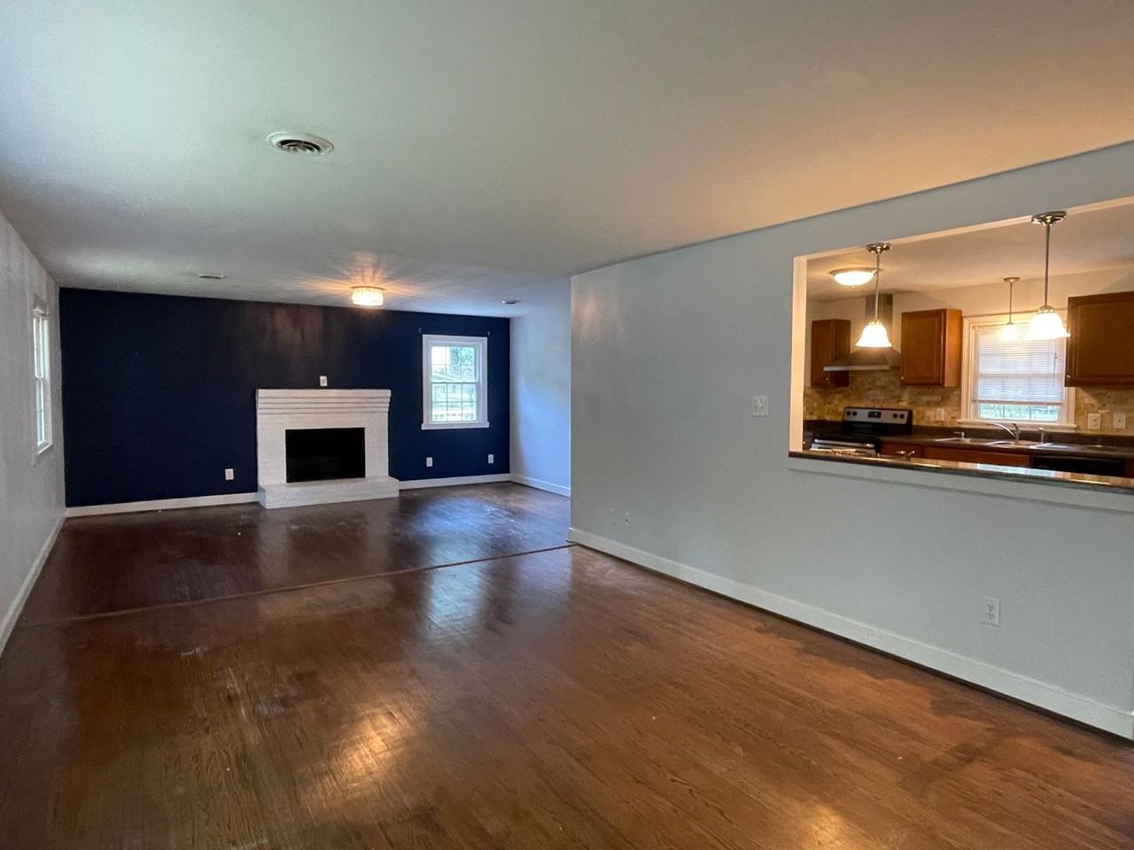 3600 Ghent Dr - Photo 3 of 31