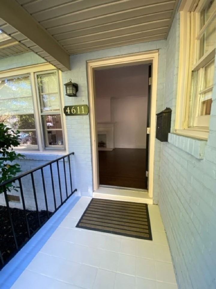 4611 Stuart Ave - Photo 3 of 31