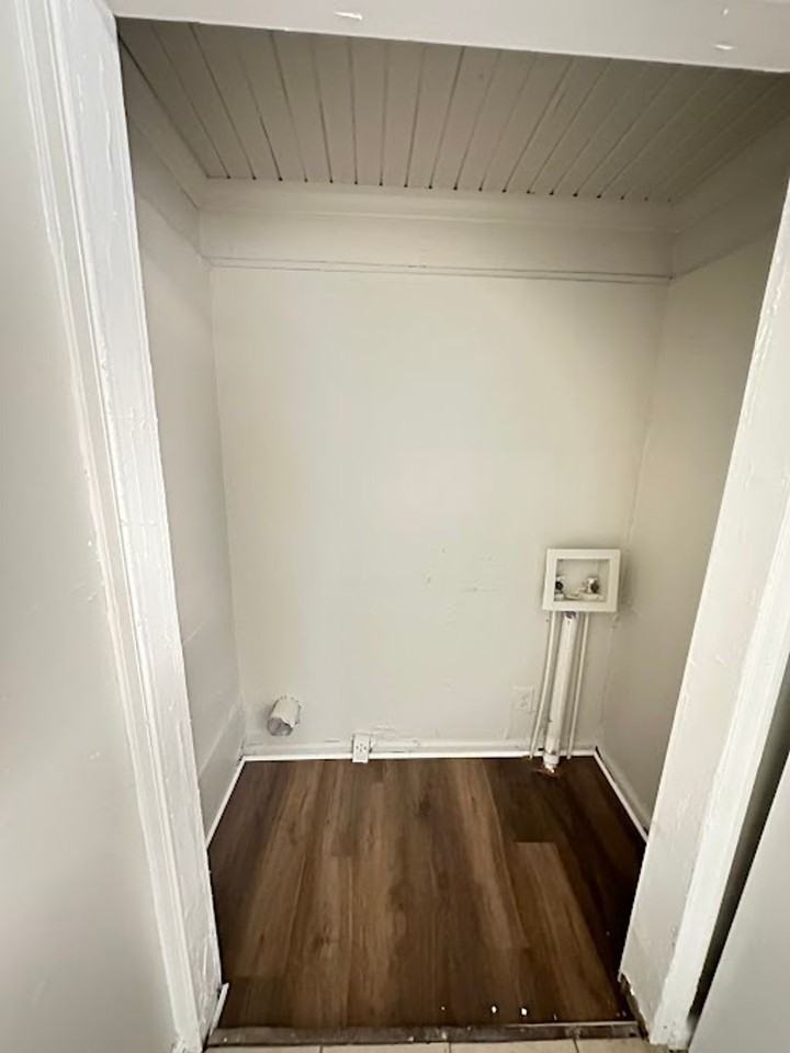1255 Westmont Rd Sw - Photo 4 of 12