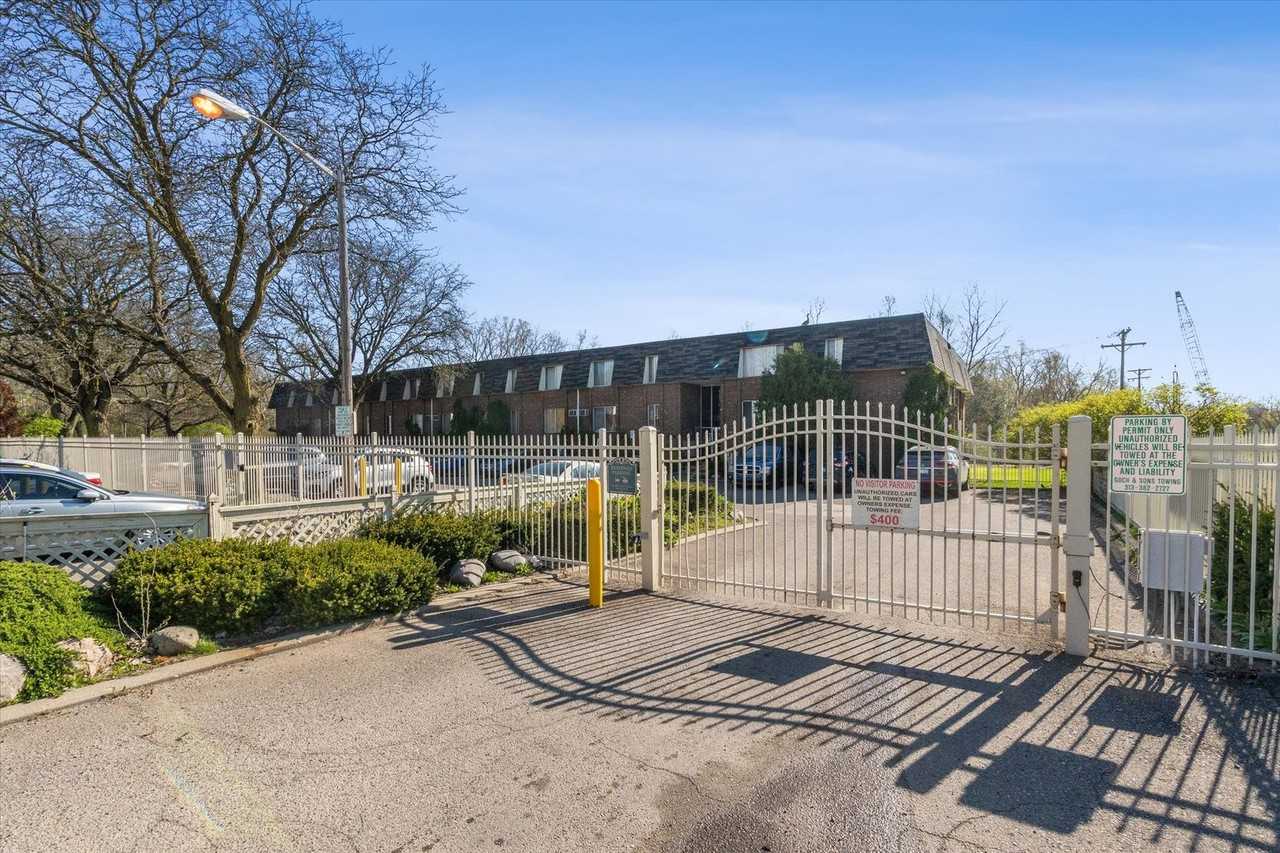 Parkside Apartments - Photo 2 of 40