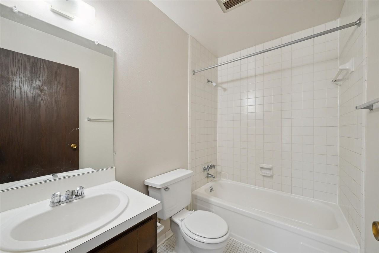 Parkside Apartments - Photo 7 of 40