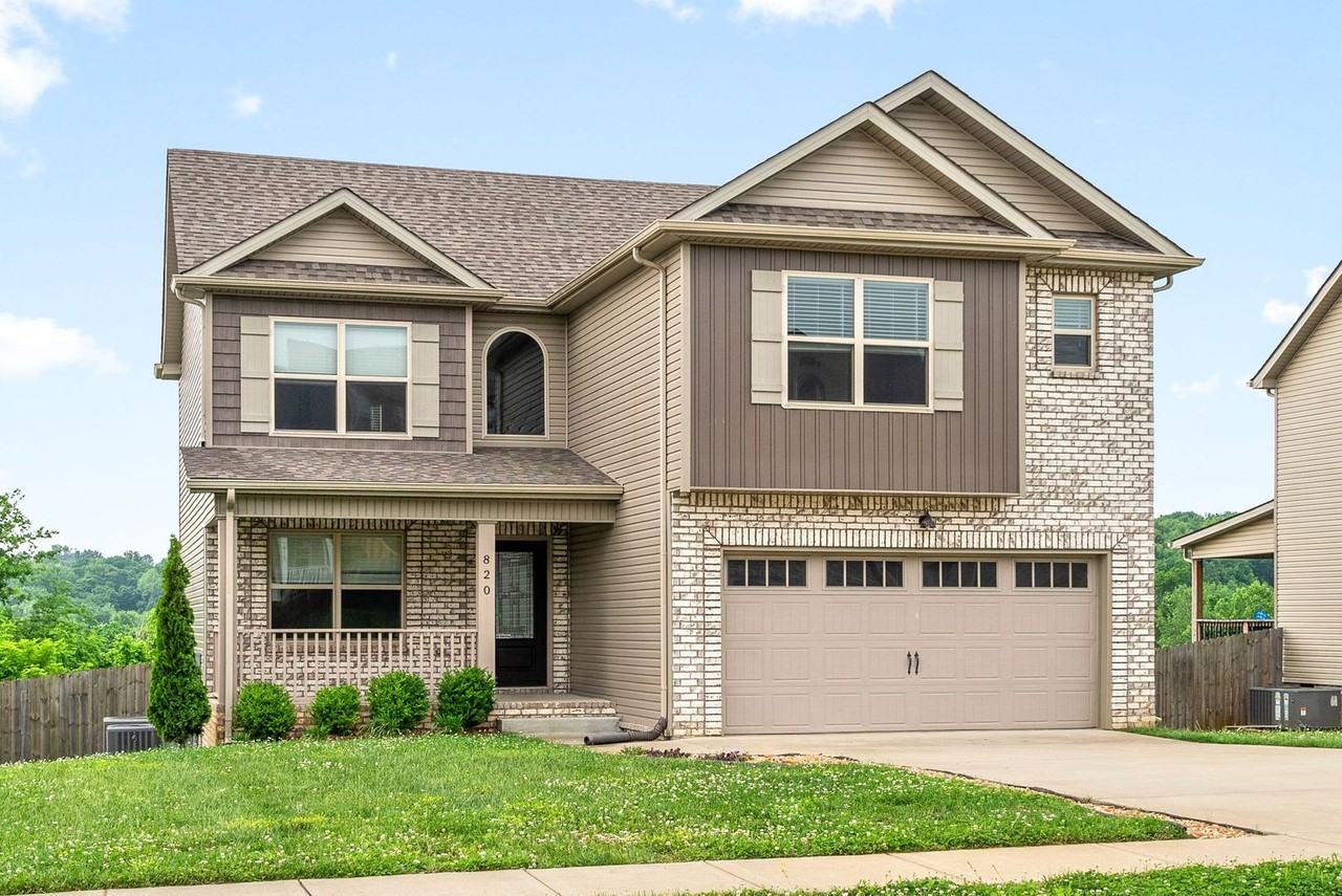 820 Crestone Ln - Photo 2 of 34