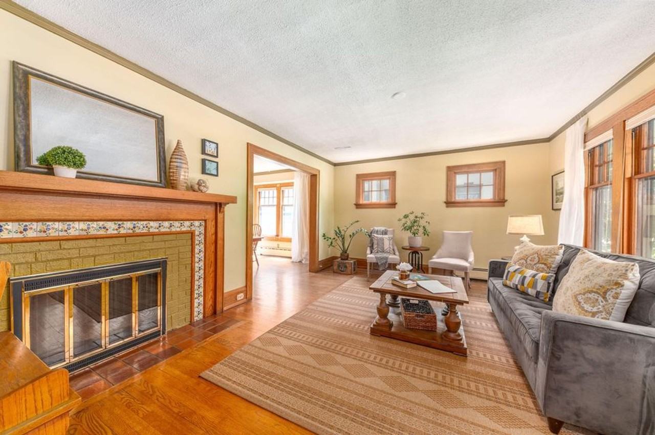 824 N 66th St - Photo 3 of 35