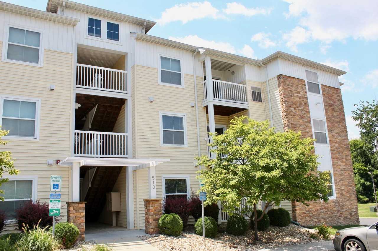 510 Davis Mills Dr #201 - Photo 4 of 30