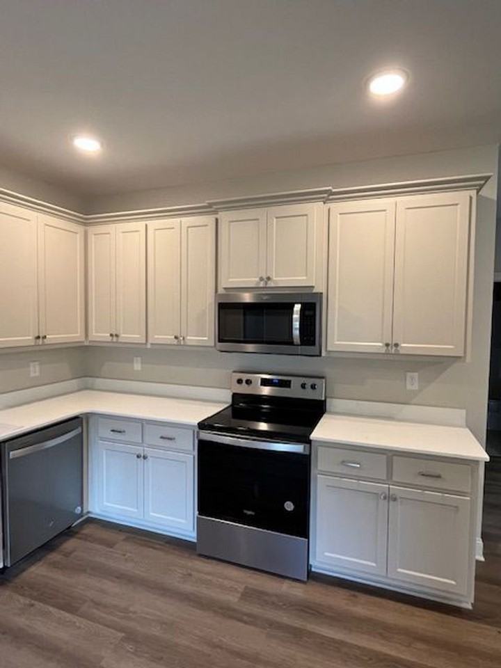 709 George Ave - Photo 6 of 18