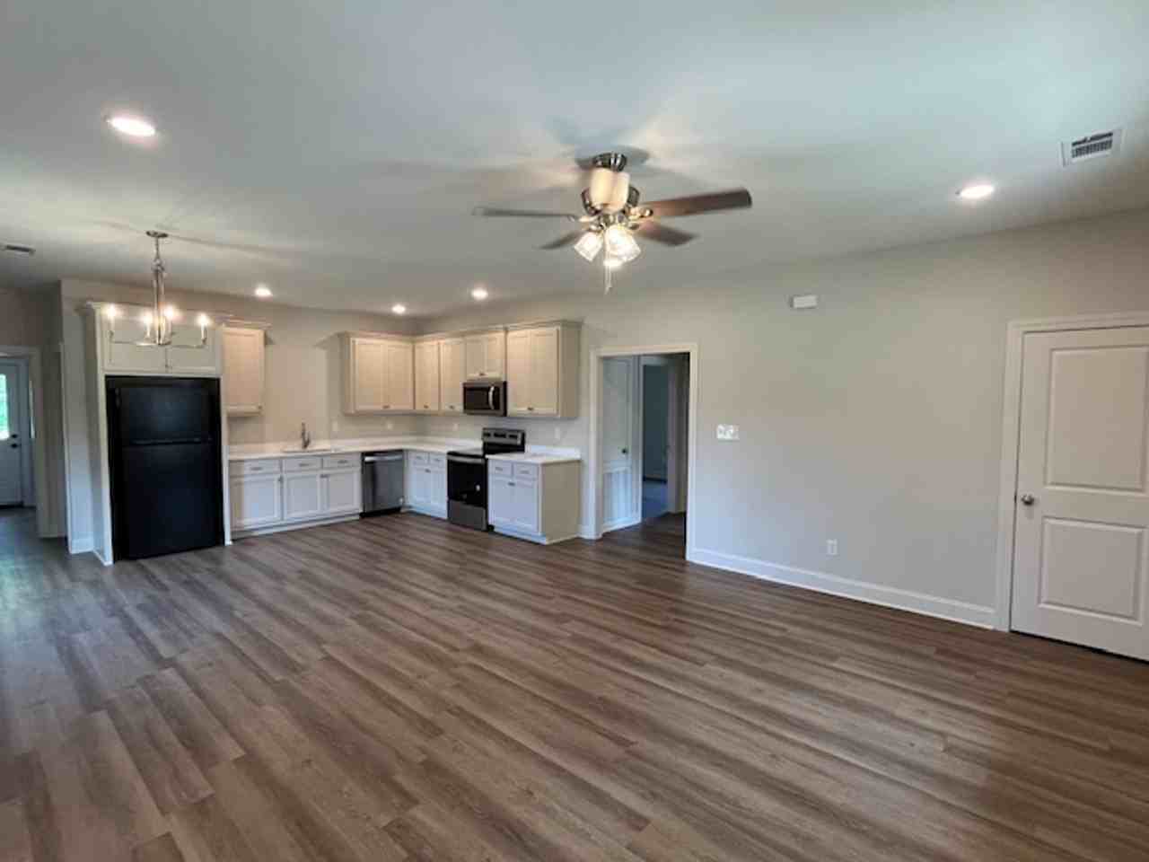 709 George Ave - Photo 7 of 18