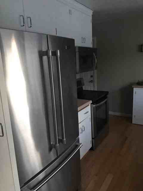 5348 Shoreview Ave - Photo 3 of 10