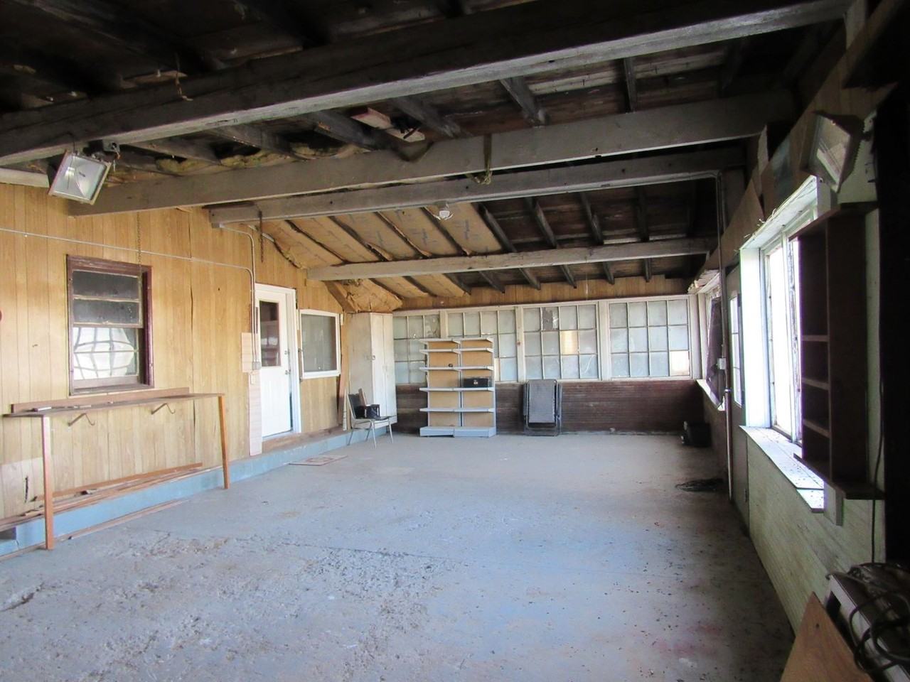 4040 Sam Howell Rd - Photo 3 of 18