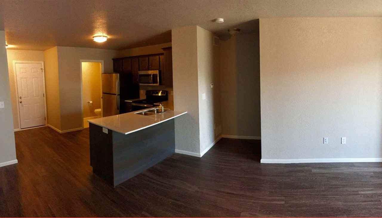 110 W Hills Ln - Photo 3 of 13