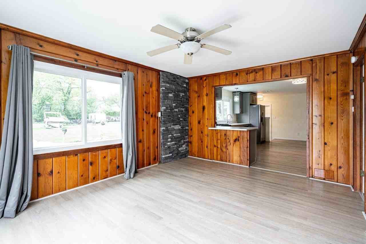 7101 247th Avenue - Photo 3 of 18