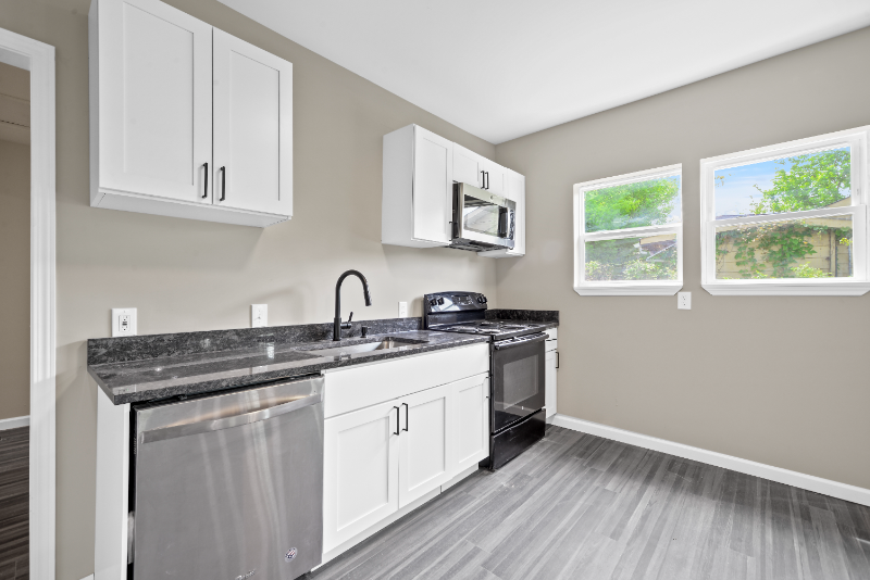 1240 Wheeler Ave - Photo 3 of 14