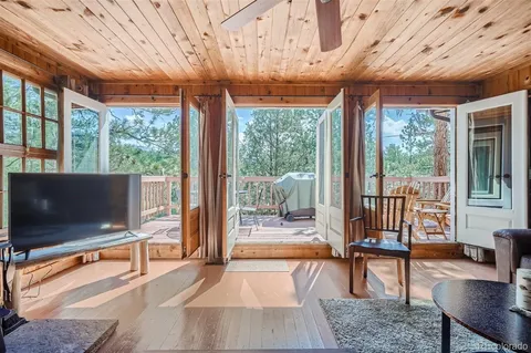 24123 Lincoln Ave - Photo 3 of 20