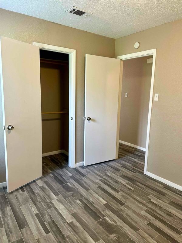 4913 Jamesway Rd #B - Photo 6 of 9