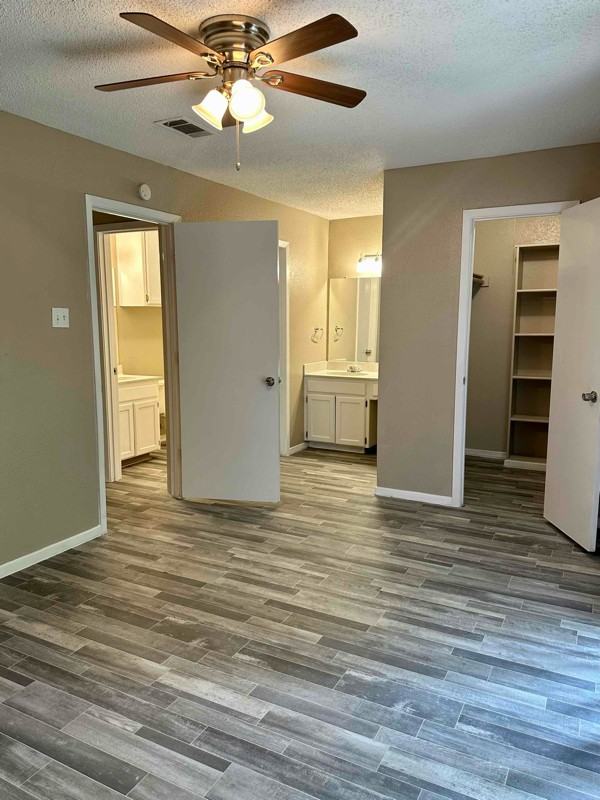 4913 Jamesway Rd #B - Photo 7 of 9