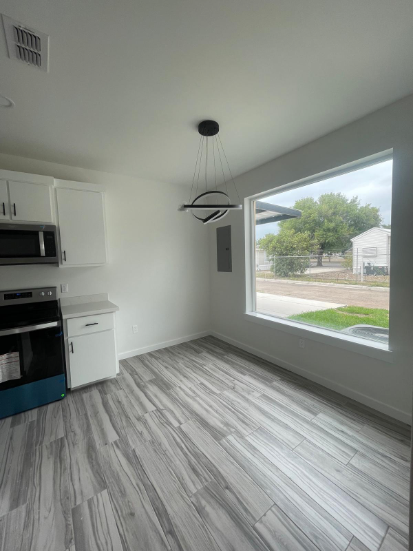 708 W Seminole Ave - Photo 4 of 16