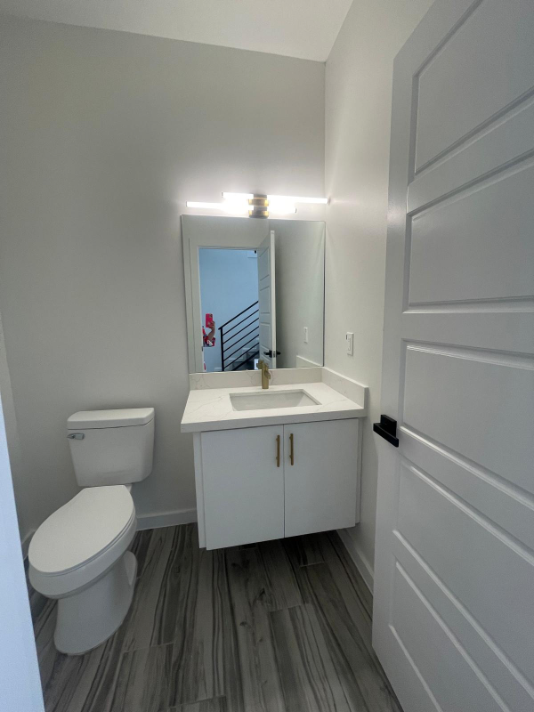 708 W Seminole Ave - Photo 5 of 16