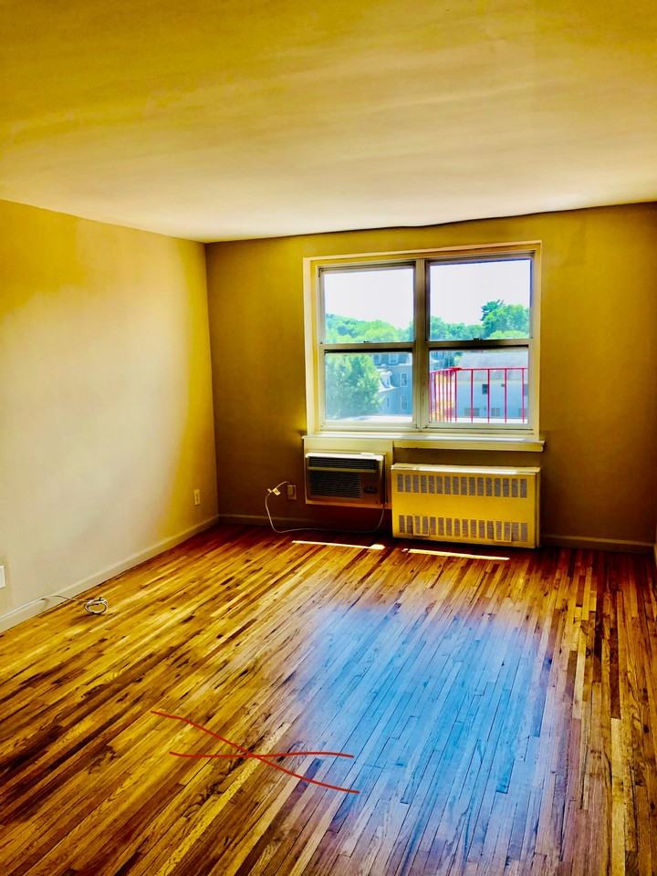 70 Croton Ave #5L - Photo 2 of 7