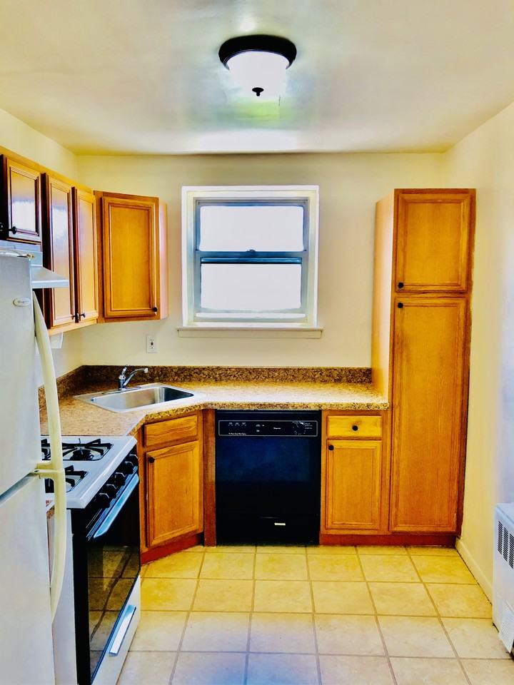 70 Croton Ave #5L - Photo 6 of 7