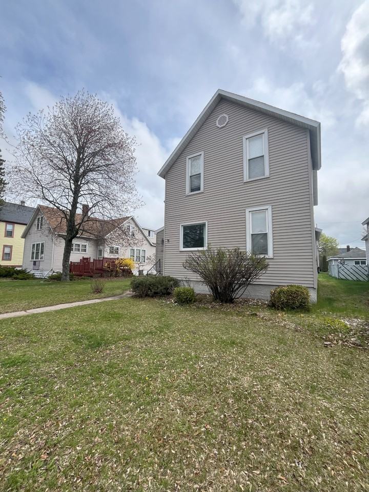 511 S 13th St #LOWER