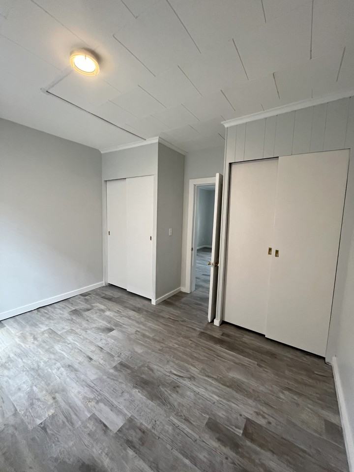 511 S 13th St - Photo 2 of 12