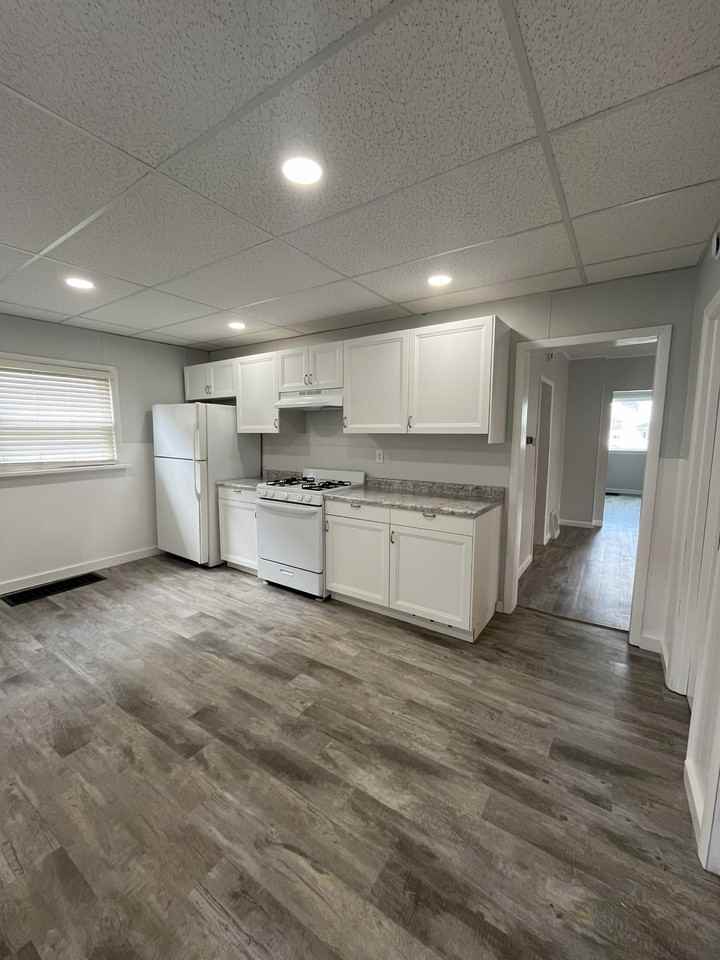 511 S 13th St - Photo 4 of 12
