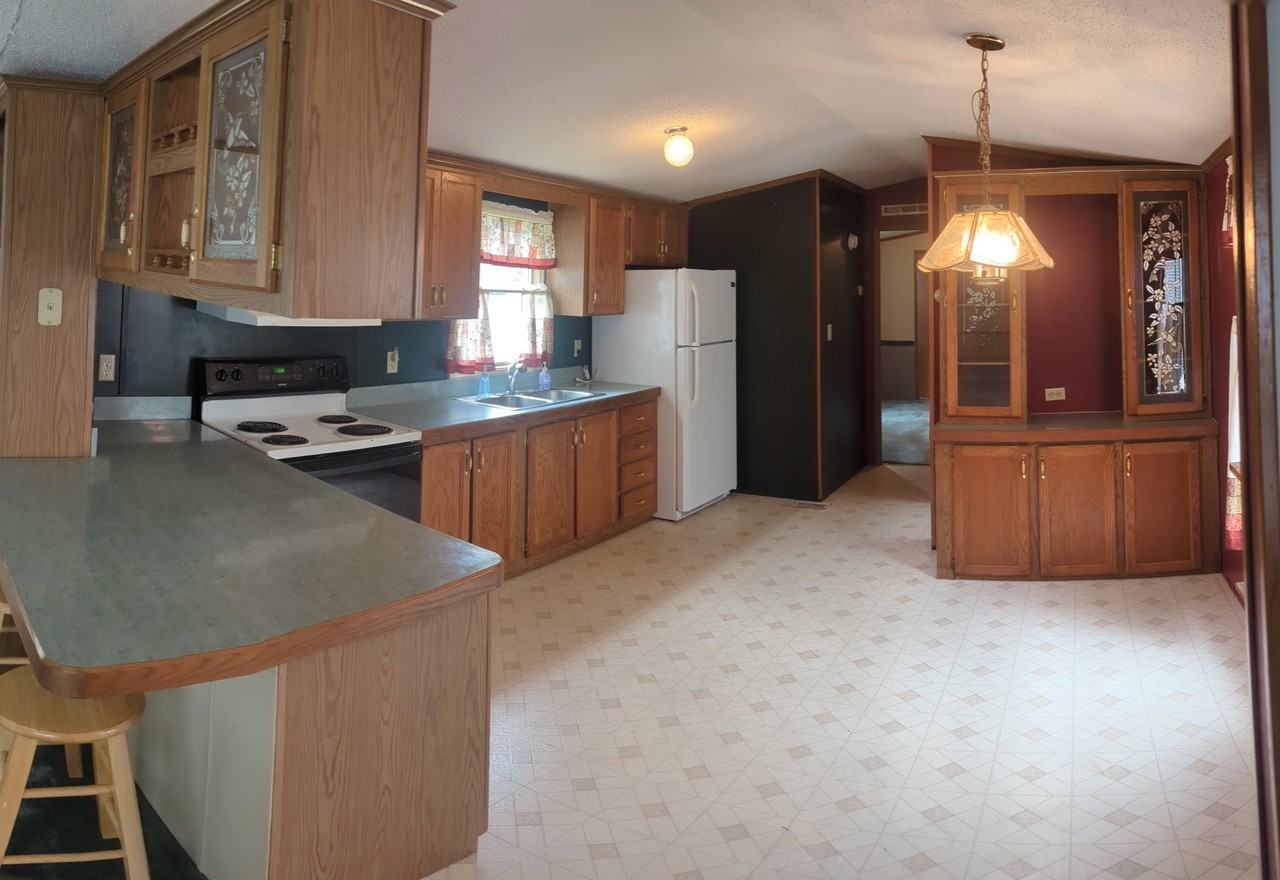 170 Pinecrest Dr #NA - Photo 3 of 12