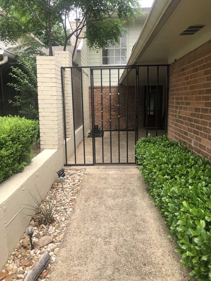 2816 Savannah Ct #NA - Photo 2 of 28