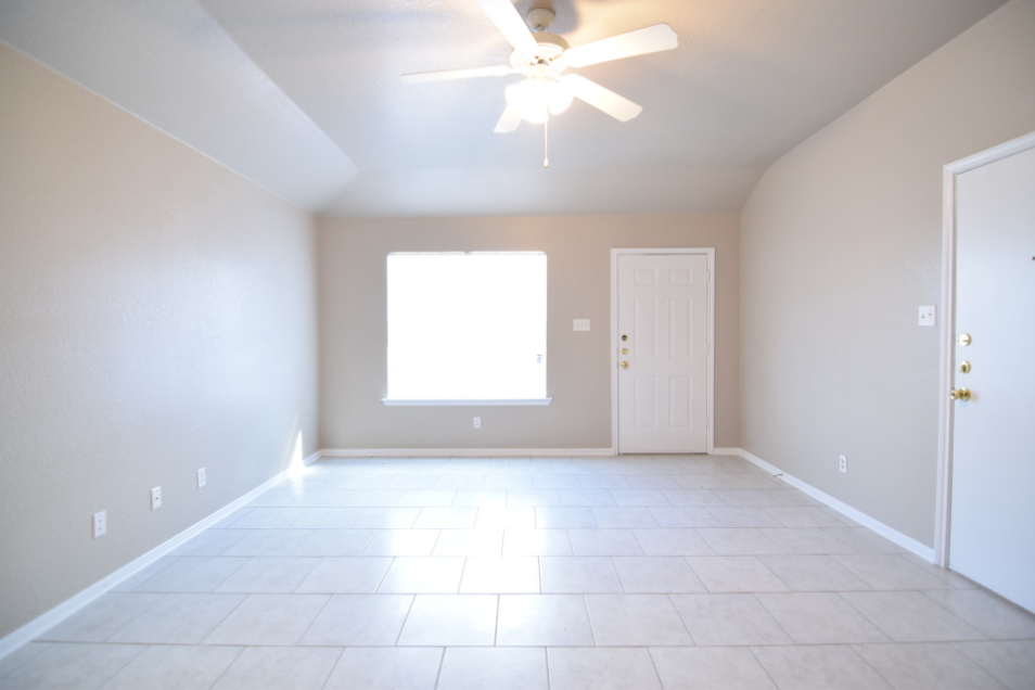 1407 Pima Trl #B - Photo 5 of 19