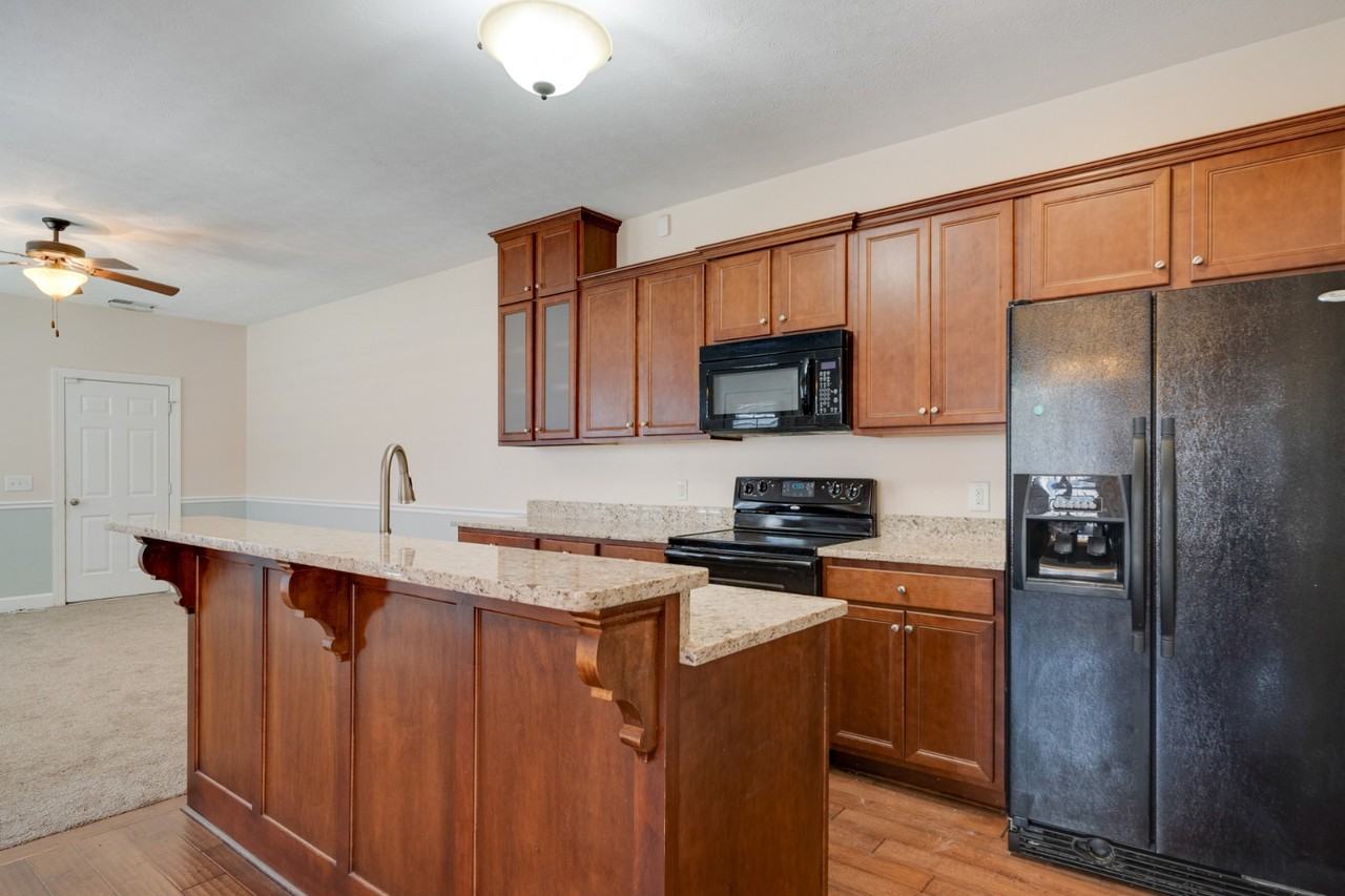 1100 Paddock Park Cir #NA - Photo 4 of 4