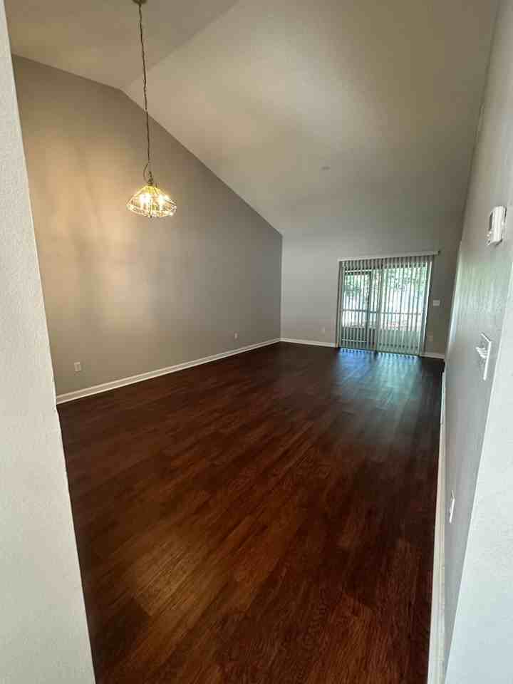 2147 Cypress Bay Blvd #1 - Photo 3 of 19