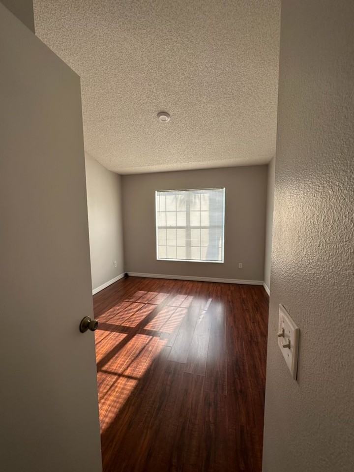 2147 Cypress Bay Blvd #1 - Photo 4 of 19