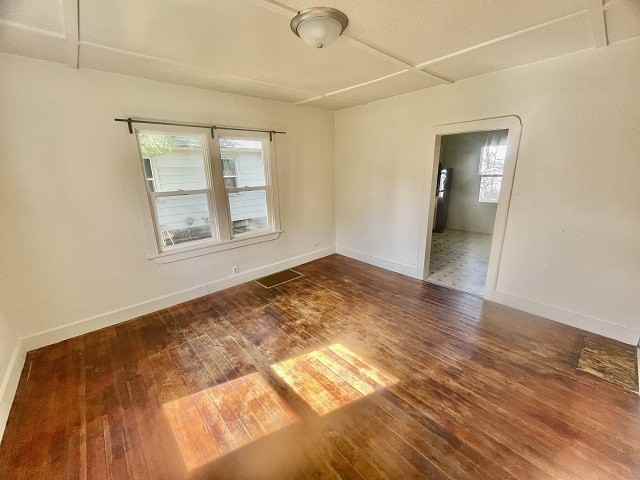 1207 9th St Ne #1 - Photo 5 of 12