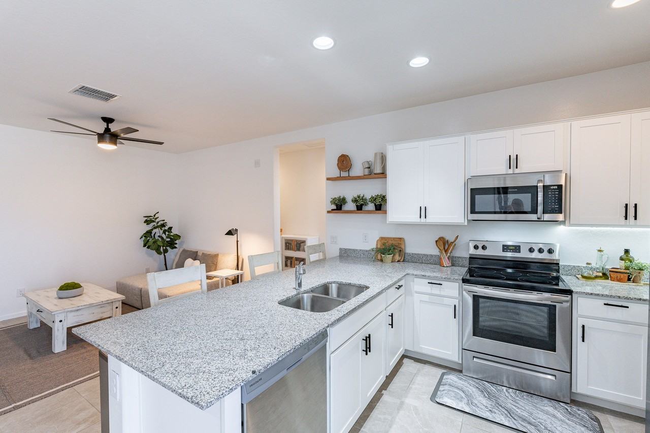 12116 E Wallflower Ln #1 - Photo 6 of 27