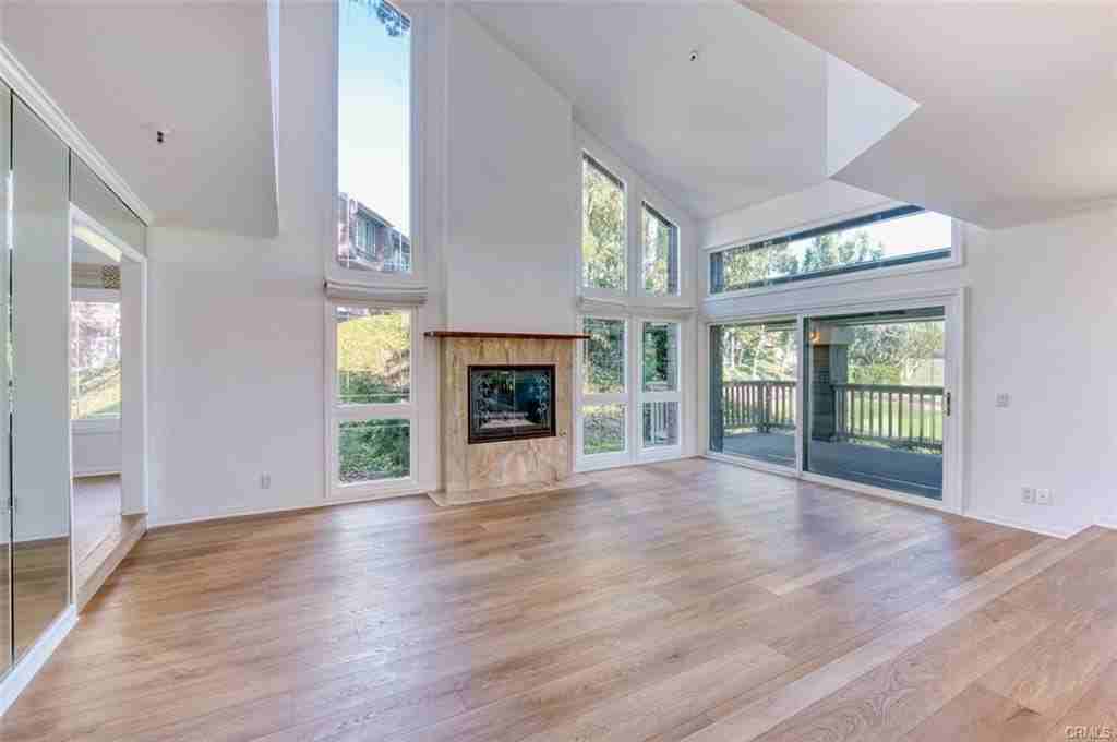 17 Sea Island Dr - Photo 2 of 8