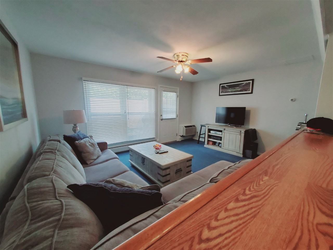 8 Willowbrook Ct - Photo 3 of 8