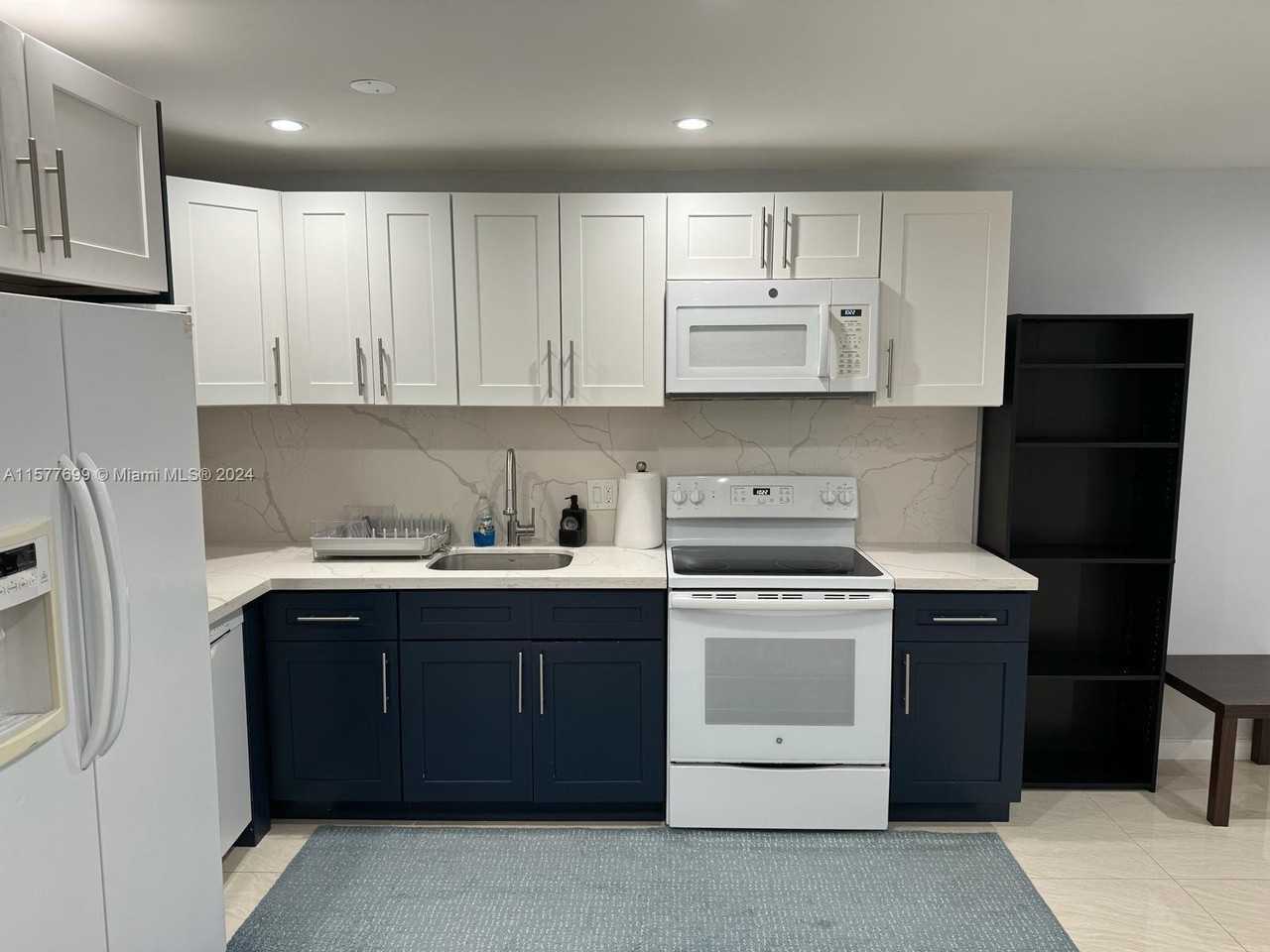 2950 Griffin Rd #2 - Photo 2 of 7