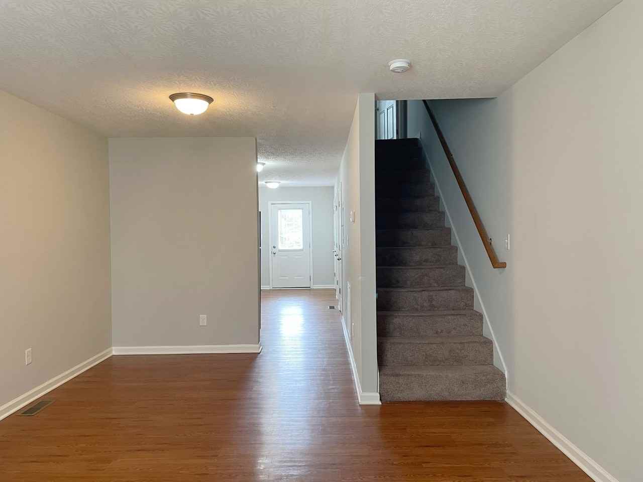 406 Upper Stone Ave - Photo 2 of 16