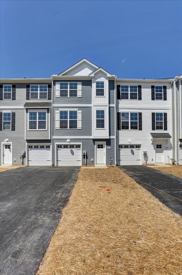 12435-12441 Jackson Avenue - Photo 2 of 34