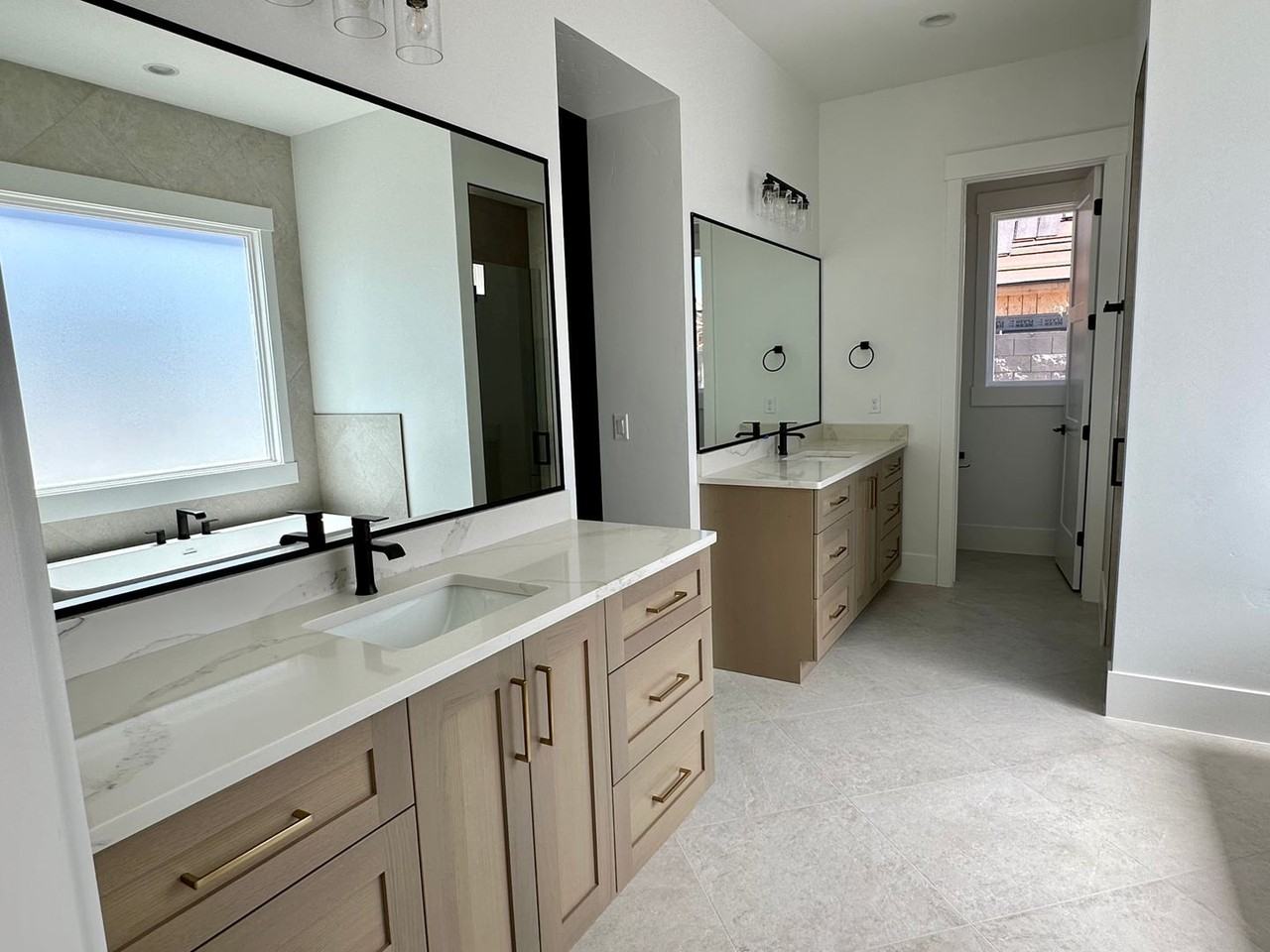 2851 S Kate Ln - Photo 4 of 45