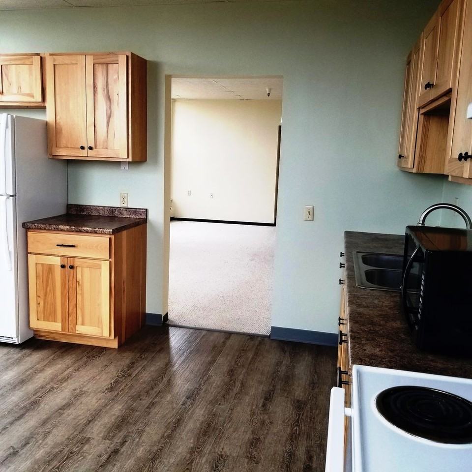 Pokegama Hotel Building - Photo 2 of 13