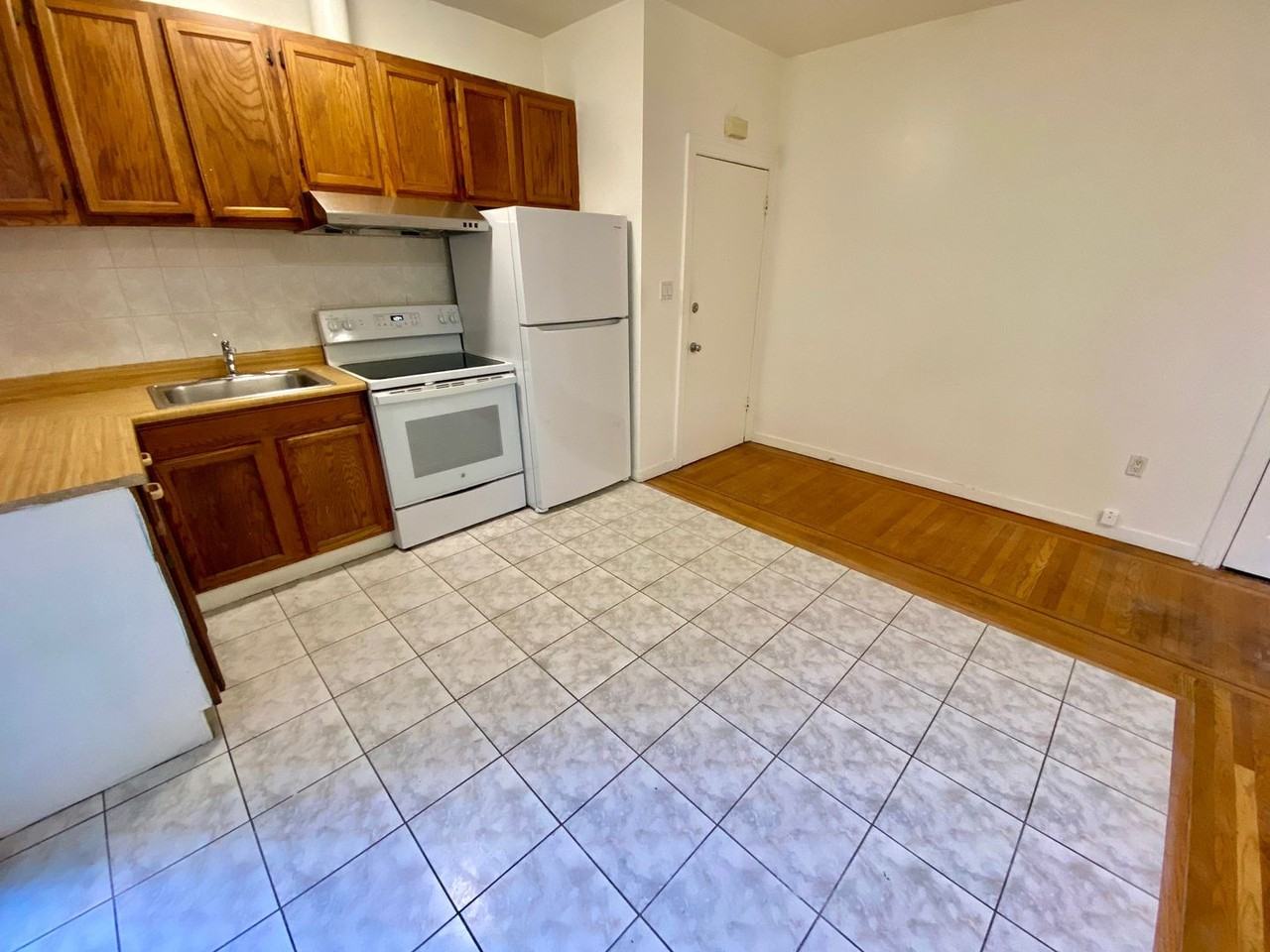 2518 San Bruno Ave - Photo 3 of 11