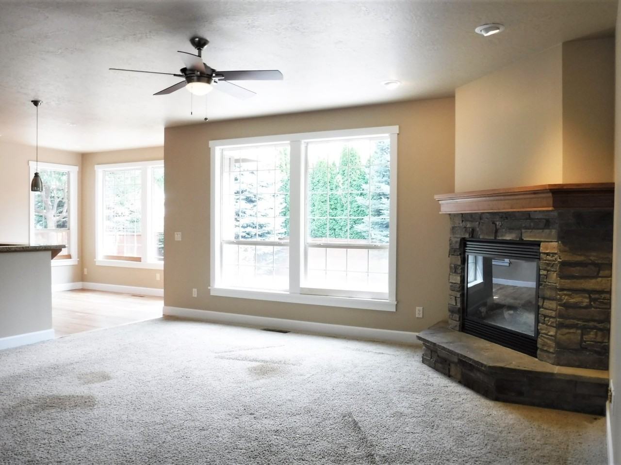 1505 E Daylesford Dr - Photo 3 of 26